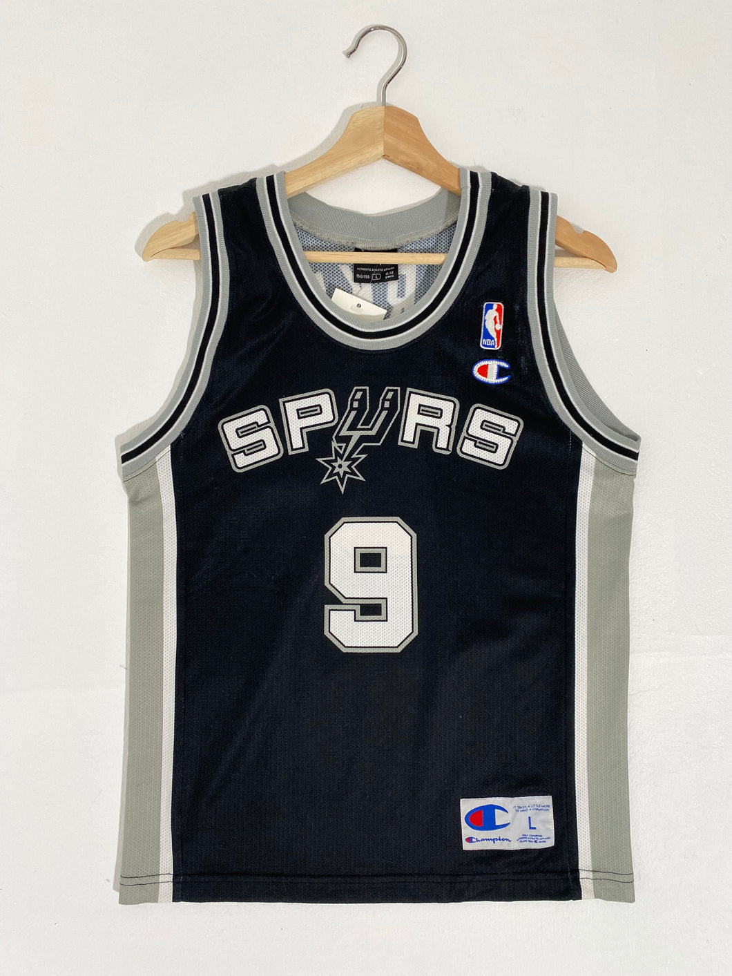 Vintage San Antonio Spurs 'Tony Parker' Champion Jersey Sz. Youth L