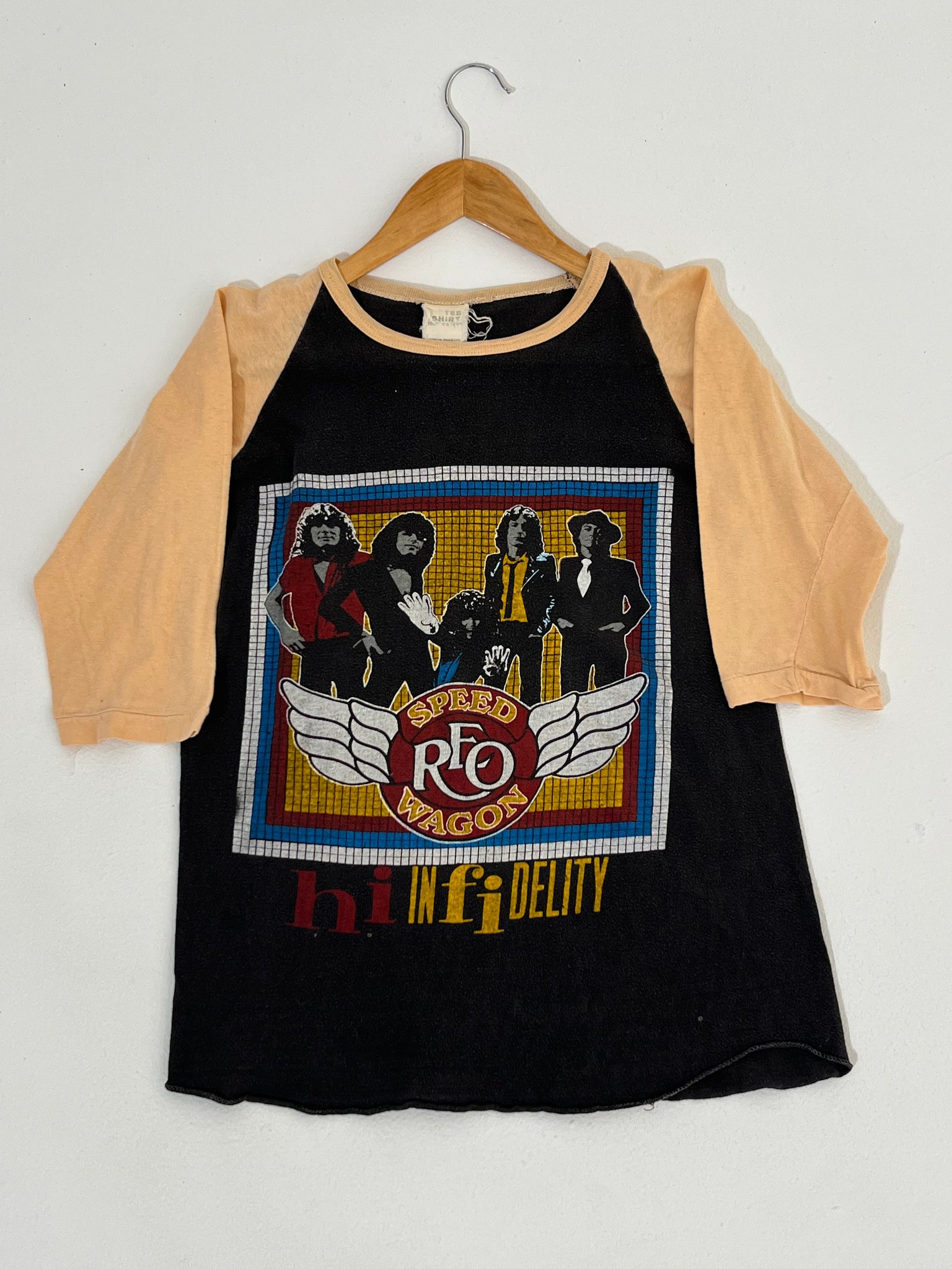 T-shirt adulte vintage 1980 Reo Speedwagon exclusif Kemper Arena T-shirt adulte vintage 1980 Reo Speedwagon exclusif Kemper Arena